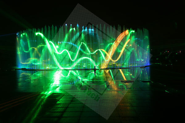 Muestra RGB con frecuencia de pulso láser de 1-50 kHz Refrigeración por aire para iluminación de resorts